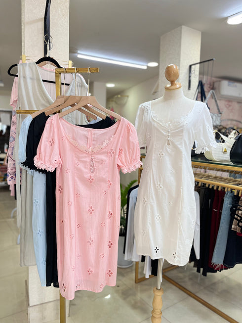 Women Spring Round Neck Hollow Embroidered Lace Dress
